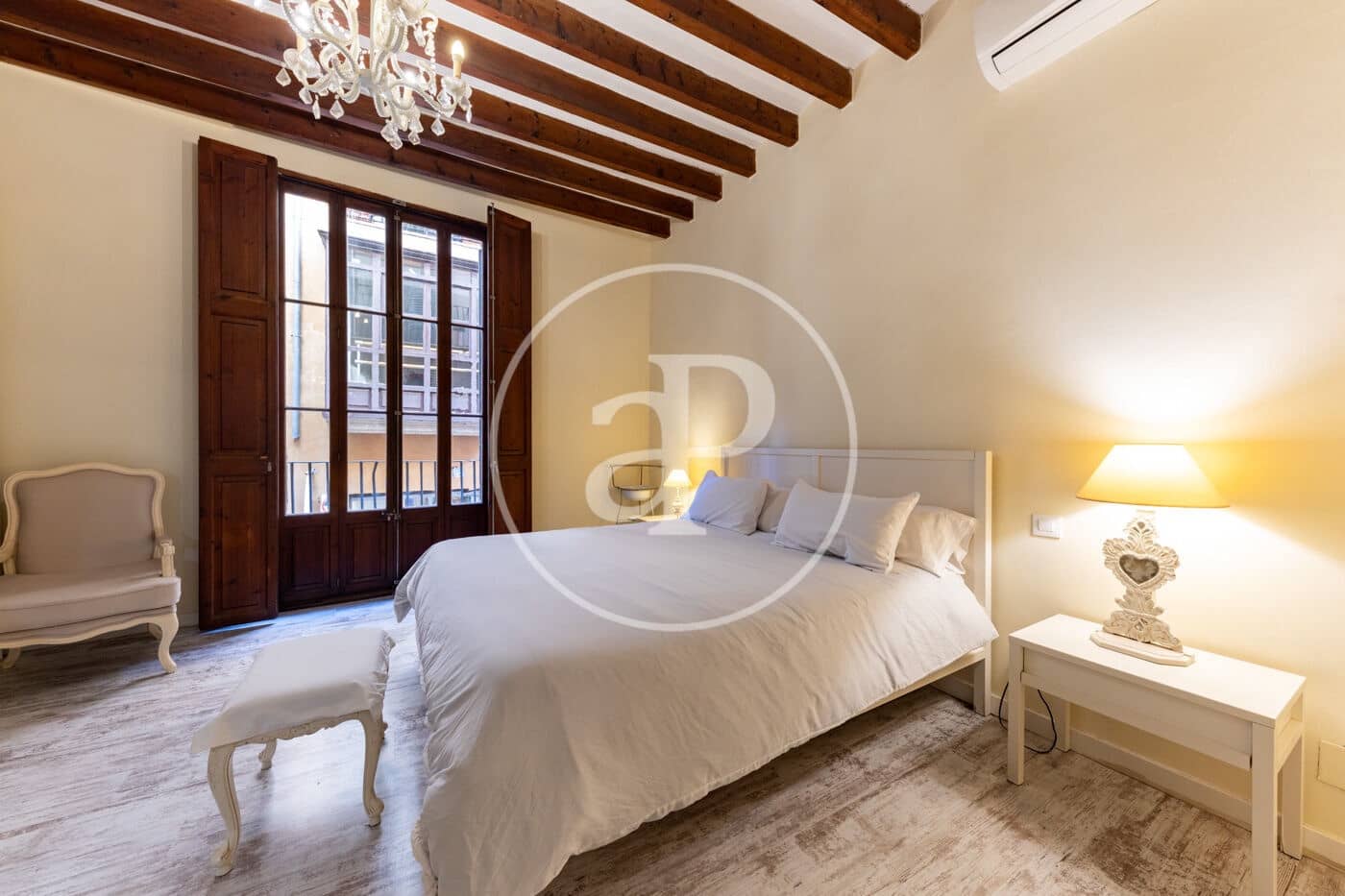 Apartamento de 2 habitaciones en Palma de Mallorca en alquiler - 1.800 € (Ref: 9677507)