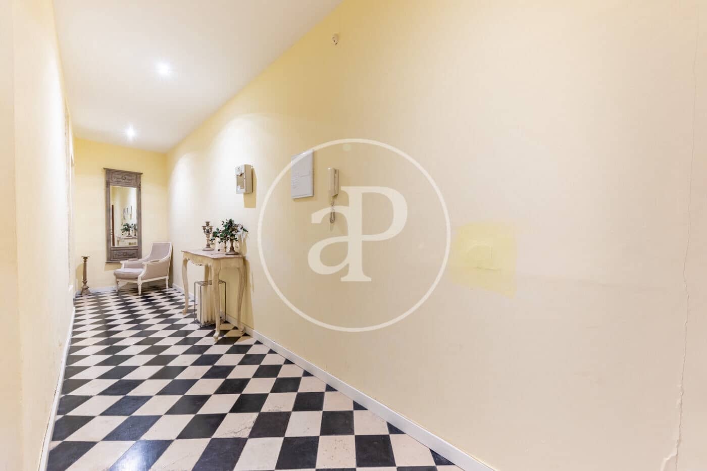 Apartamento de 2 habitaciones en Palma de Mallorca en alquiler - 1.800 € (Ref: 9677507)