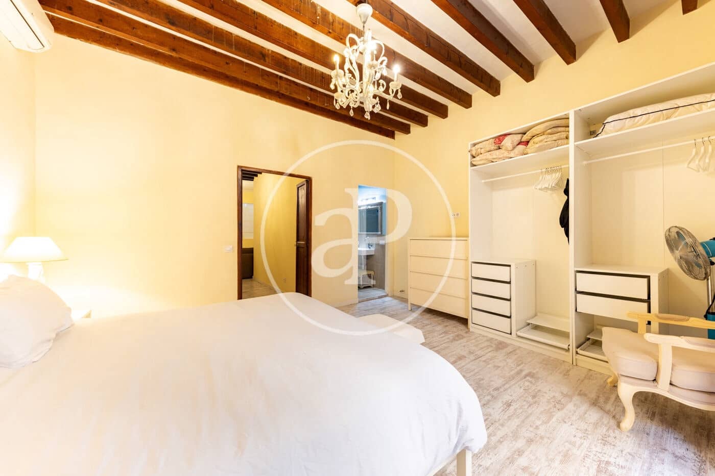 Apartamento de 2 habitaciones en Palma de Mallorca en alquiler - 1.800 € (Ref: 9677507)