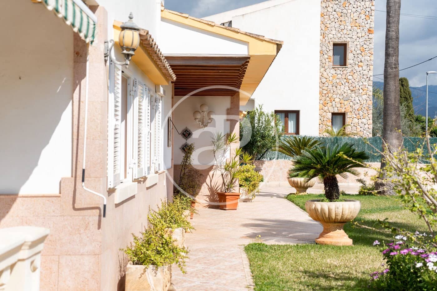 4 makuuhuone Huvila myytävänä paikassa Palmanyola mukana uima-altaan - 1 134 000 € (Ref: 9686457)