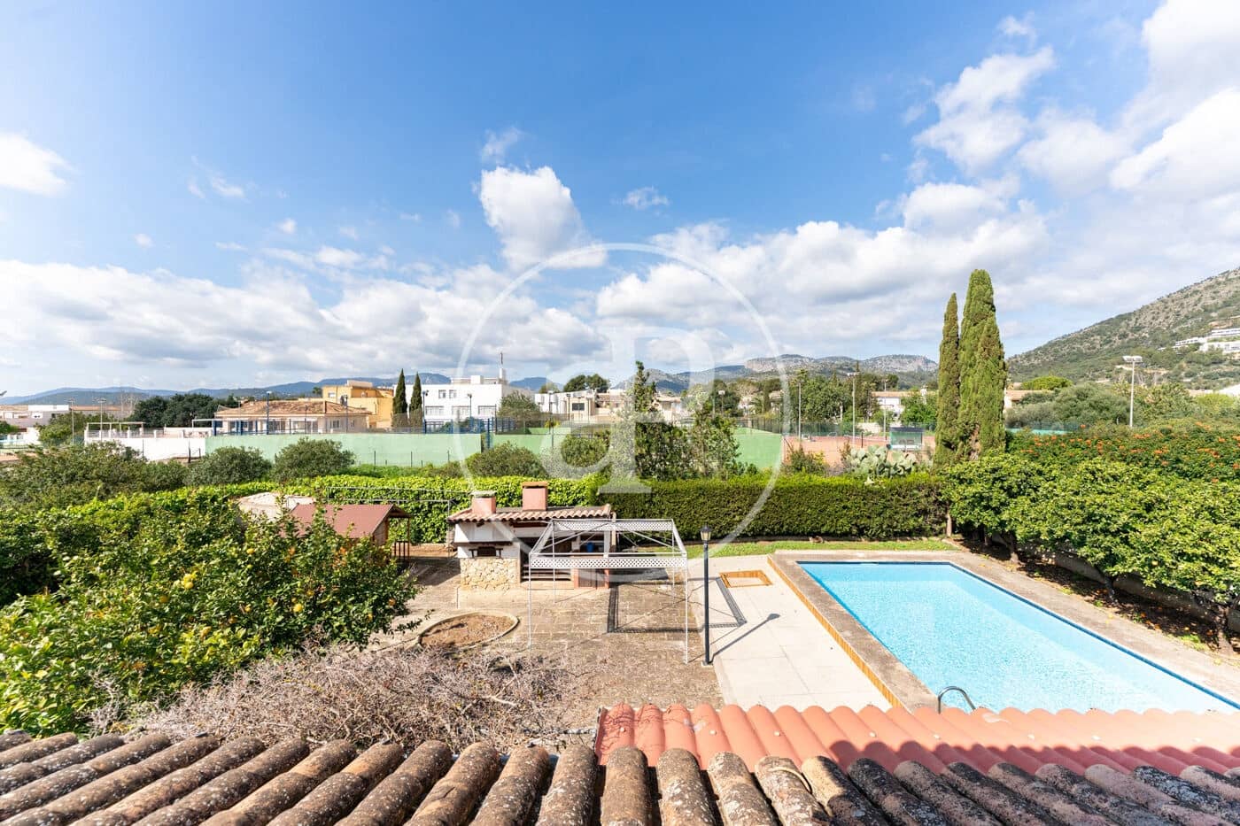 4 soveværelse Villa til salg i Palmanyola med swimmingpool - € 895.000 (Ref: 9686461)