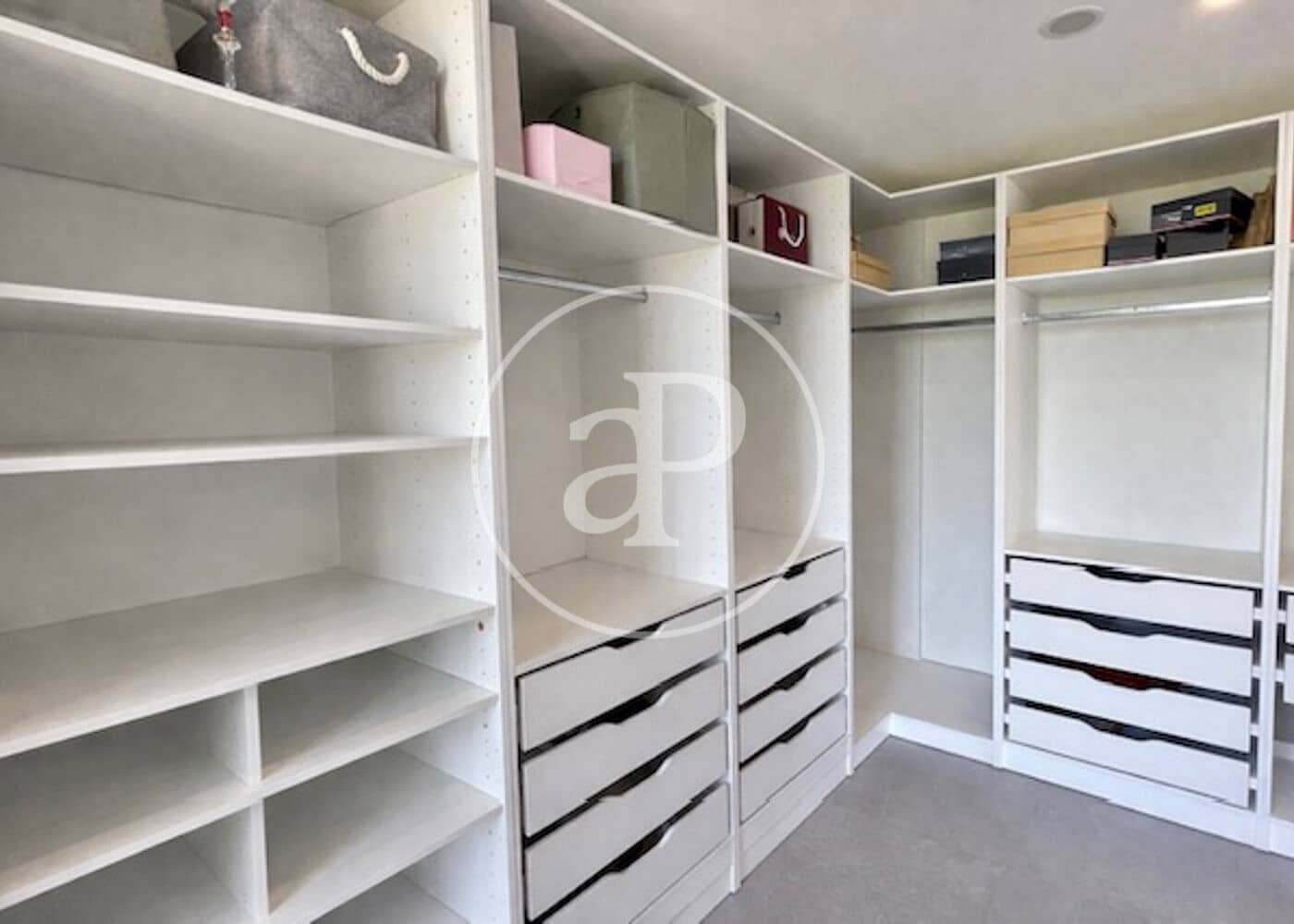 3 bedroom Villa for rent in Alcudia with pool - € 12,000 (Ref: 9686462)