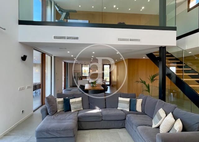 3 quarto Moradia para arrendar em Alcúdia com piscina - 10 000 € (Ref: 9686462)