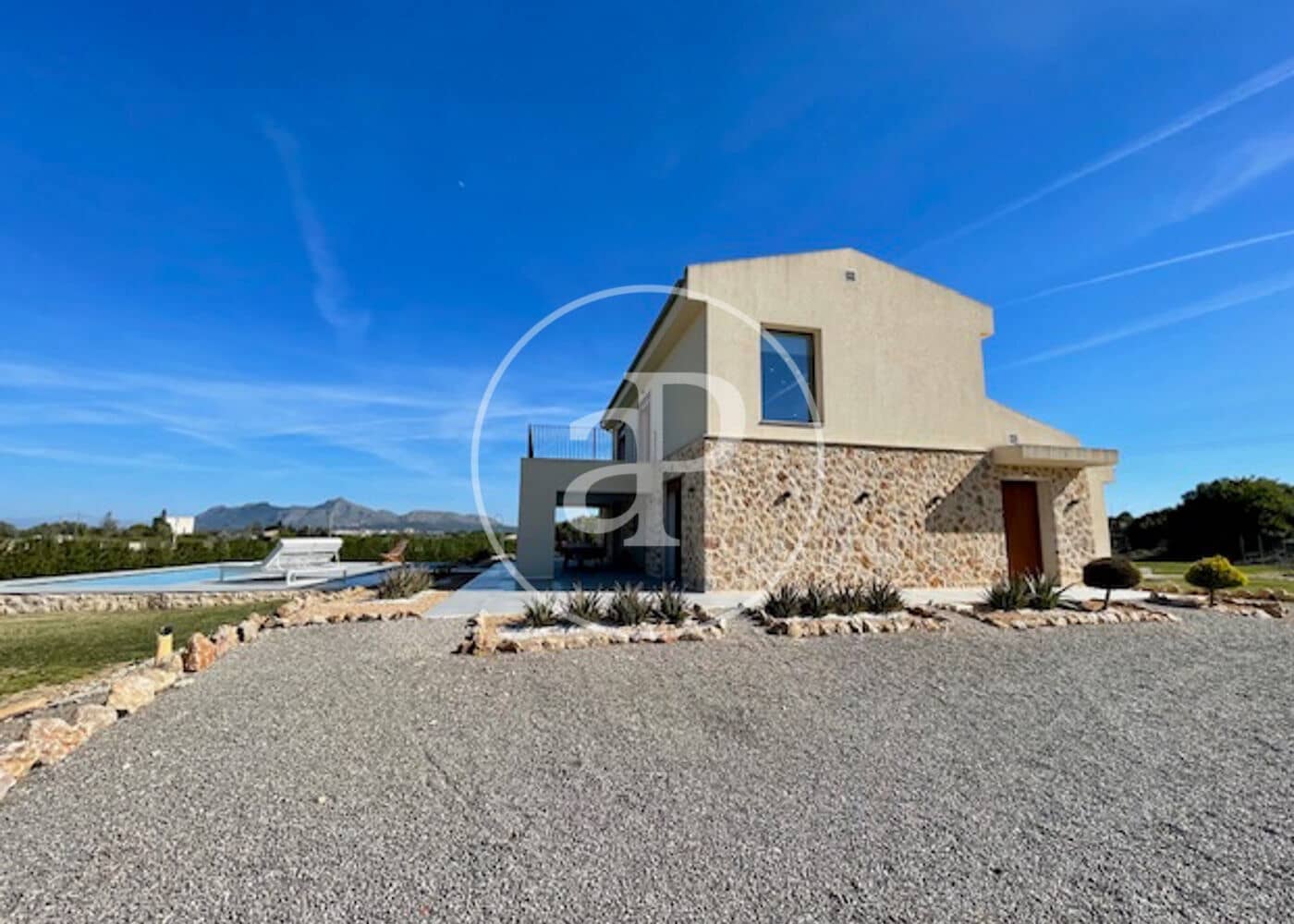 3 bedroom Villa for rent in Alcudia with pool - € 12,000 (Ref: 9686462)