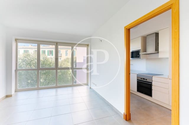 Appartement de 2 chambres à louer à El Sindicat, Palma de Mallorca - 1 700 € (Ref: 9721719)