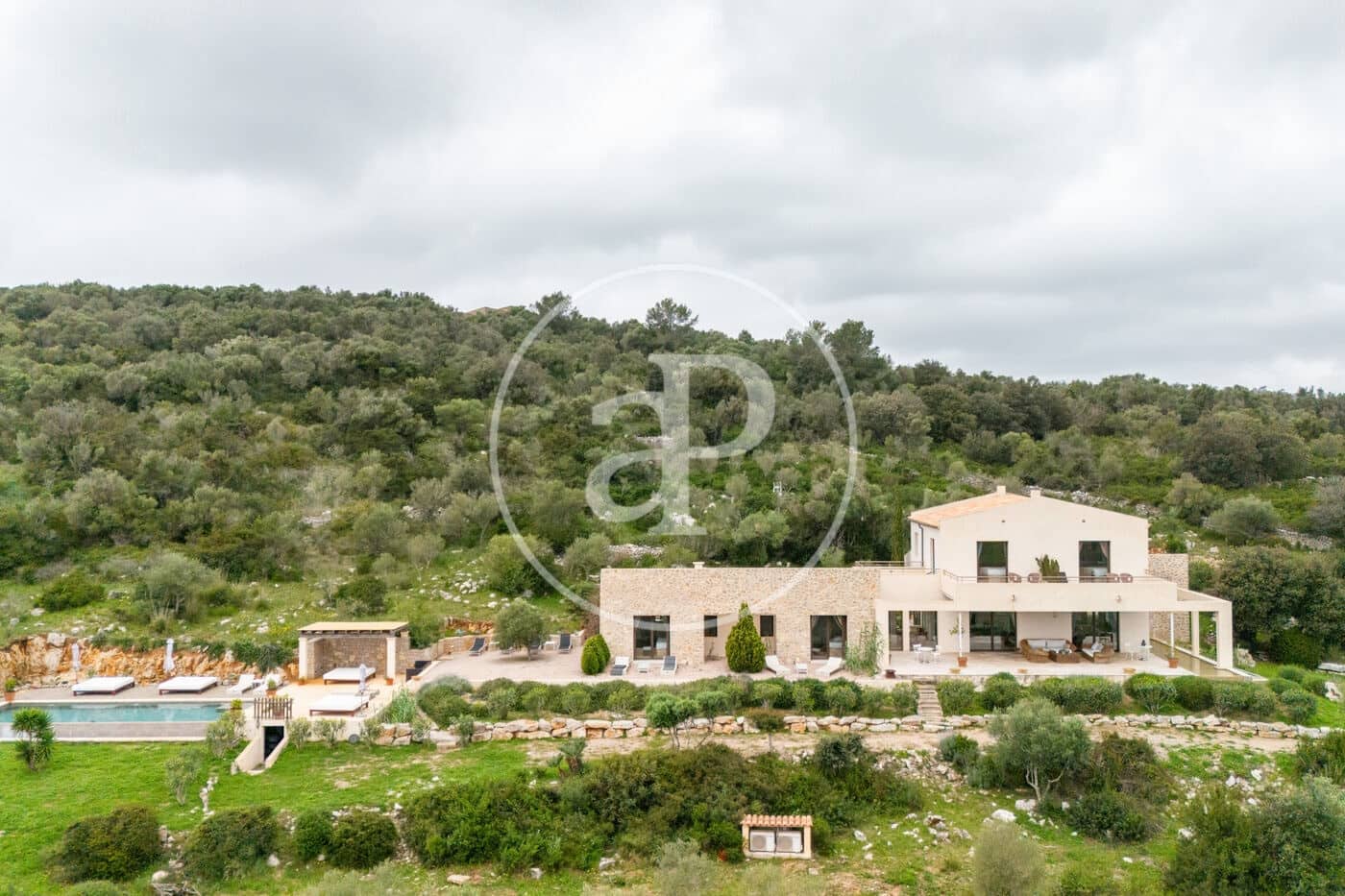 5 quarto Moradia para arrendar em Arta com piscina - 25 000 € (Ref: 9752050)