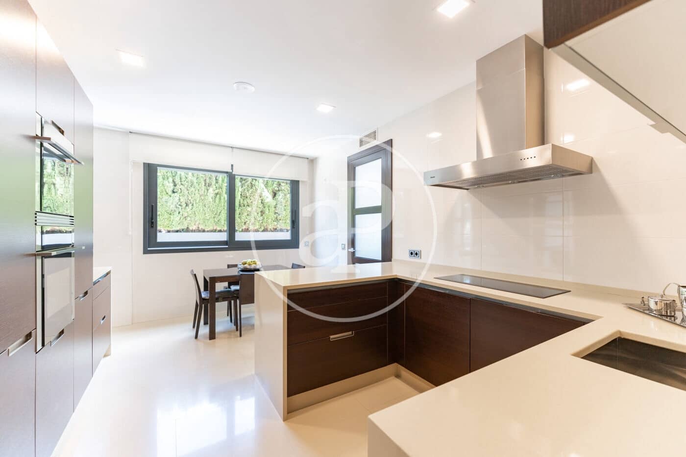 4 bedroom Villa for sale in Palma de Mallorca - € 2,800,000 (Ref: 9770684)