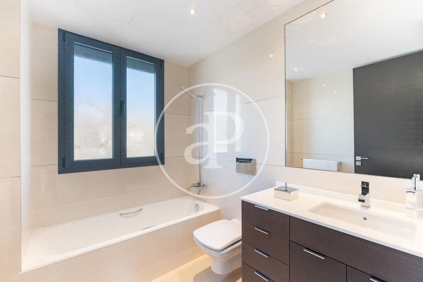 4 bedroom Villa for sale in Palma de Mallorca - € 2,800,000 (Ref: 9770684)