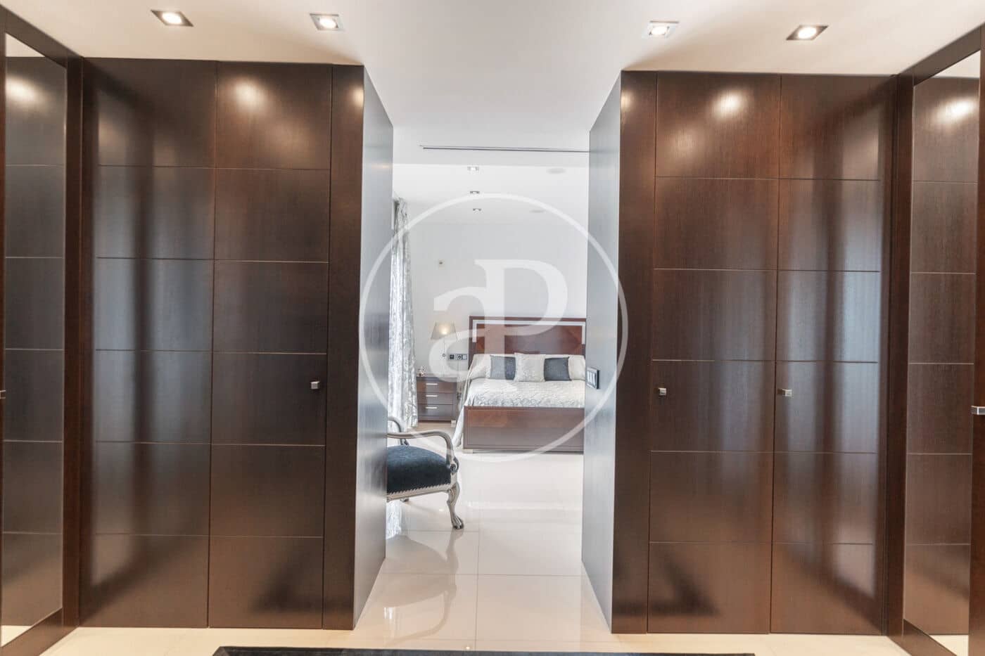 4 bedroom Villa for sale in Palma de Mallorca - € 2,800,000 (Ref: 9770684)