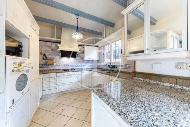 Chalet de 9 habitaciones en Costa de la Calma, Calvià en venta - 1.160.000 € (Ref: 9770686)