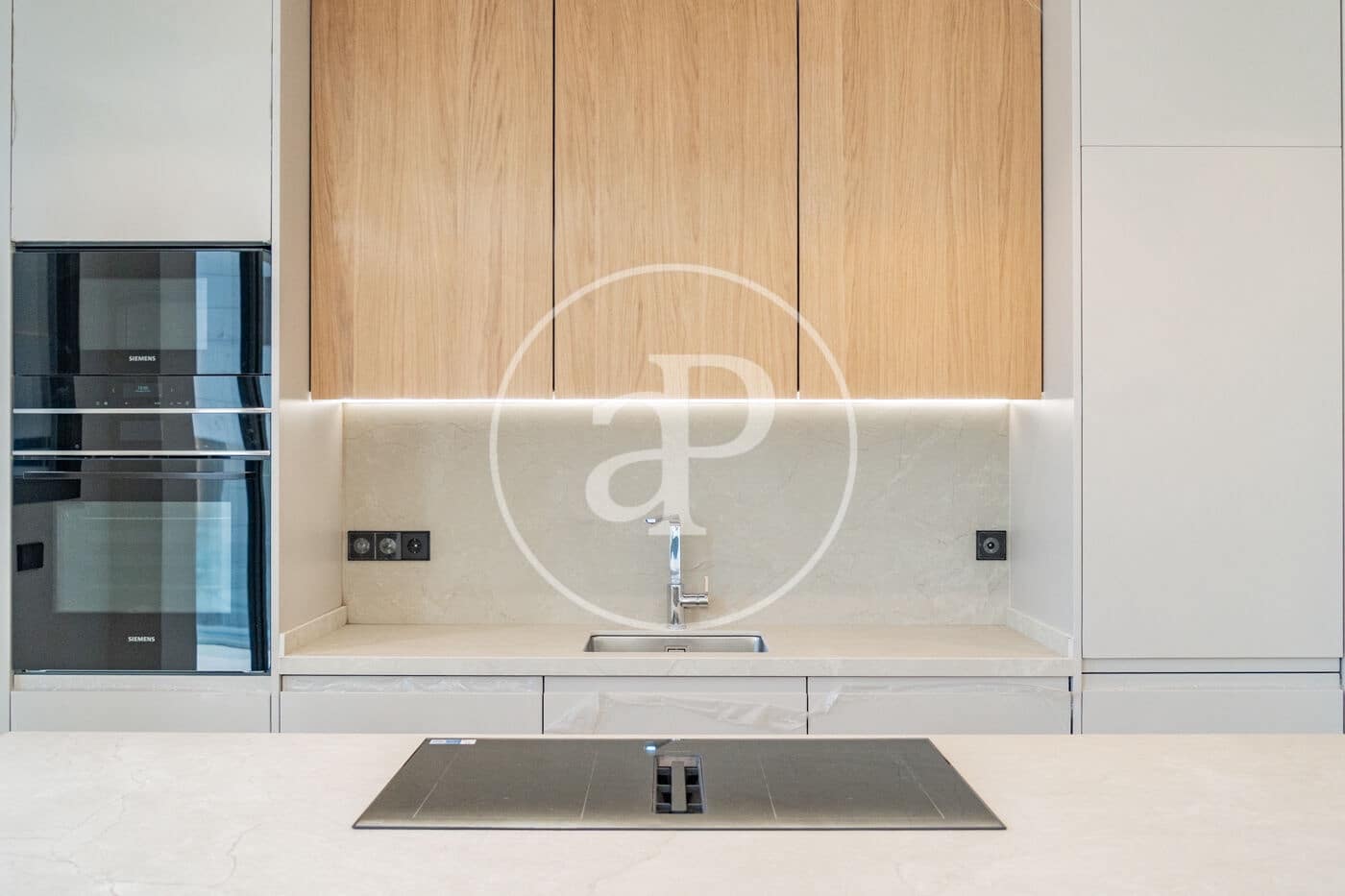 3 slaapkamer Penthouse te koop in Palma de Mallorca met zwembad - € 1.075.000 (Ref: 9778160)