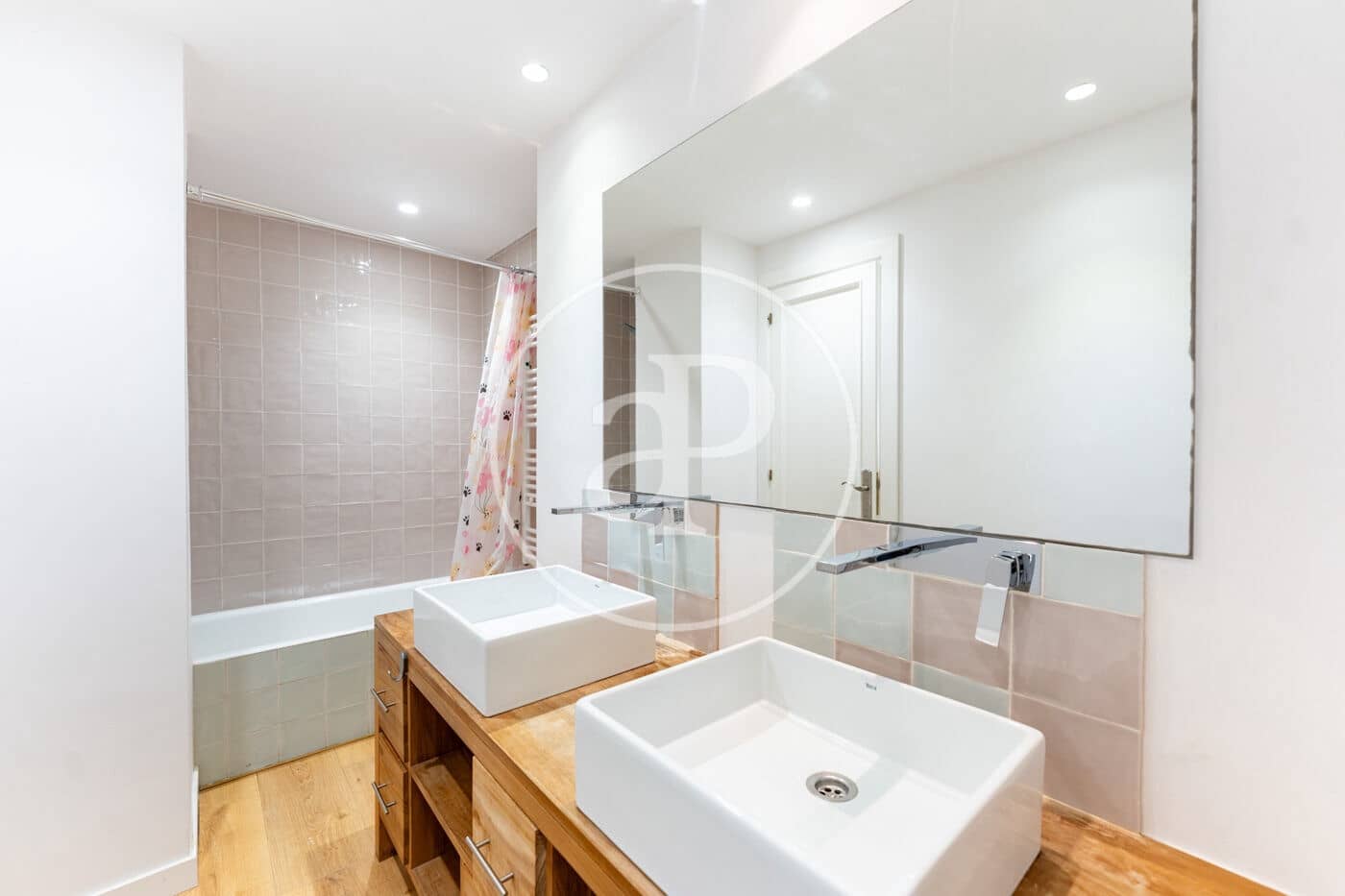 3 bedroom Apartment for sale in Palma de Mallorca - € 690,000 (Ref: 9804310)