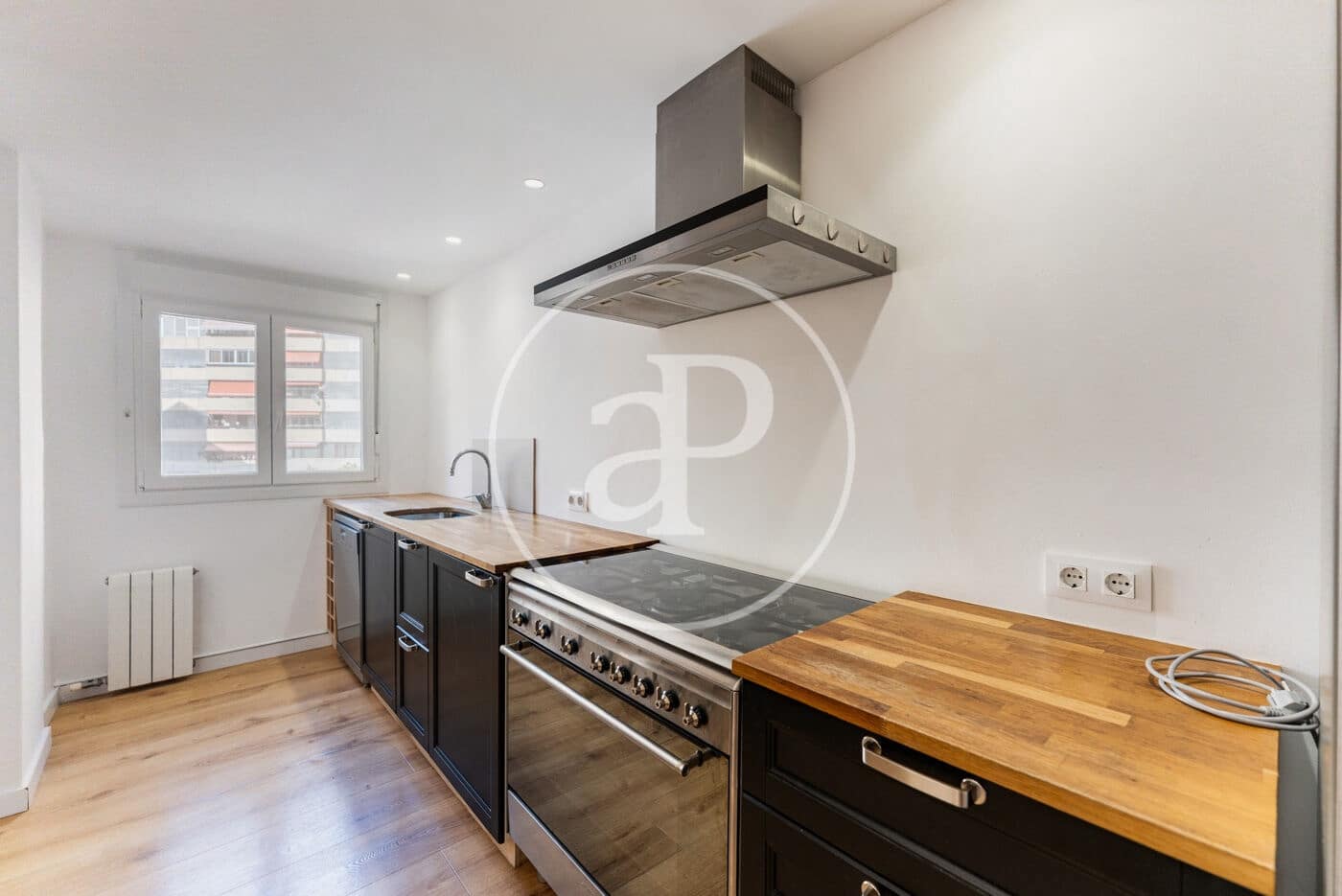 3 bedroom Apartment for sale in Palma de Mallorca - € 690,000 (Ref: 9804310)