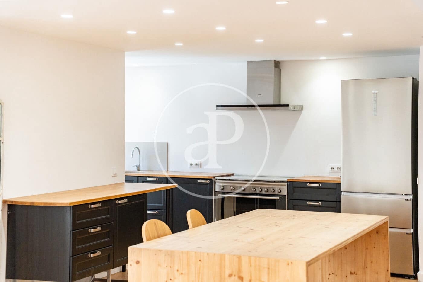 3 bedroom Apartment for sale in Palma de Mallorca - € 690,000 (Ref: 9804310)