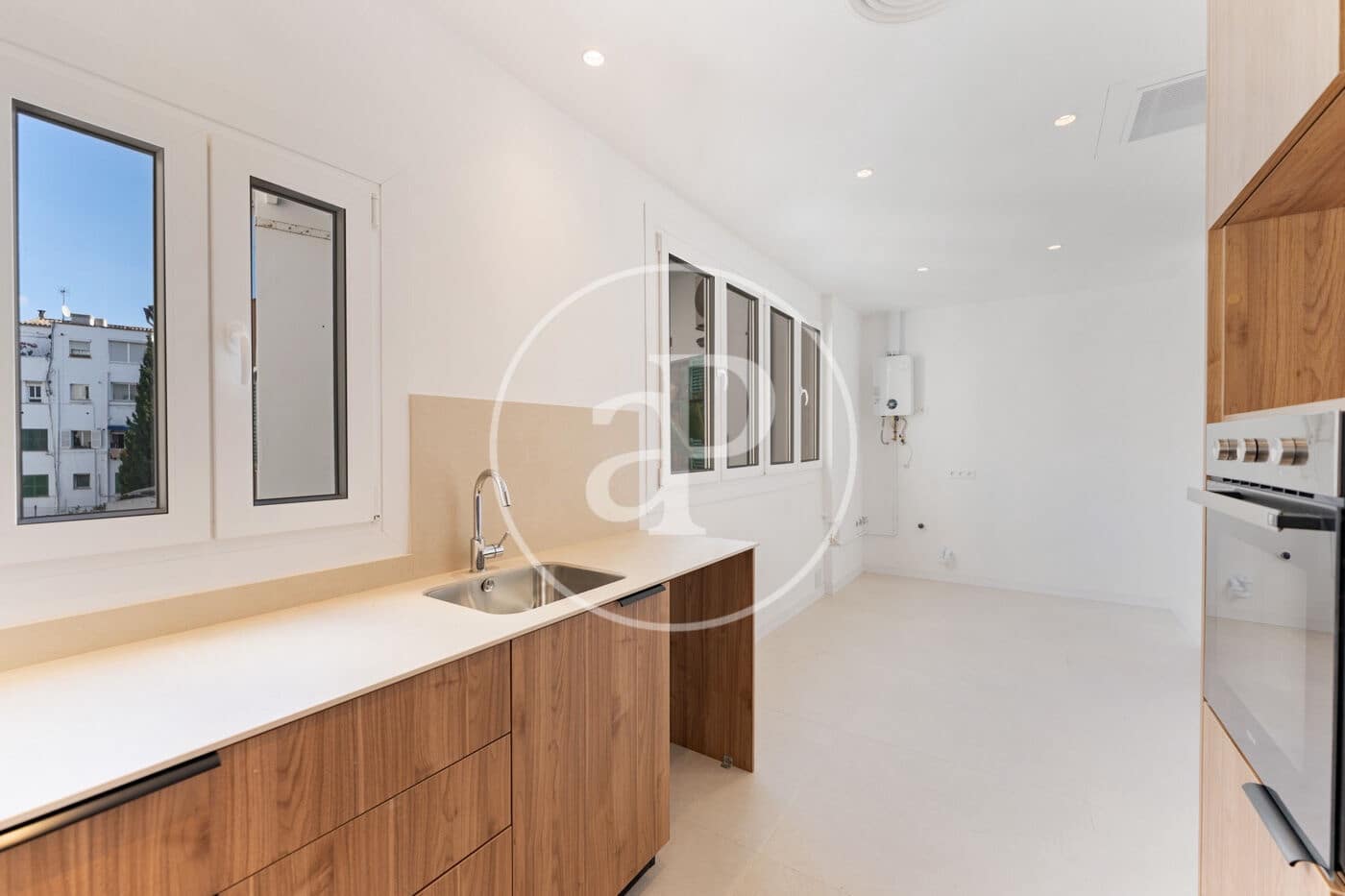 3 bedroom Apartment for rent in Palma de Mallorca - € 1,800 (Ref: 9825272)