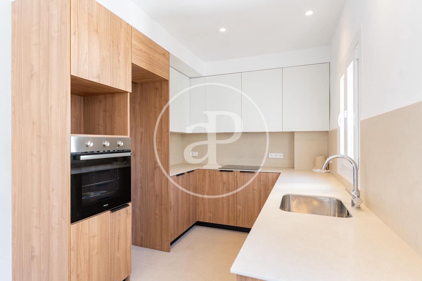 3 bedroom Apartment for rent in Palma de Mallorca - € 1,800 (Ref: 9825272)