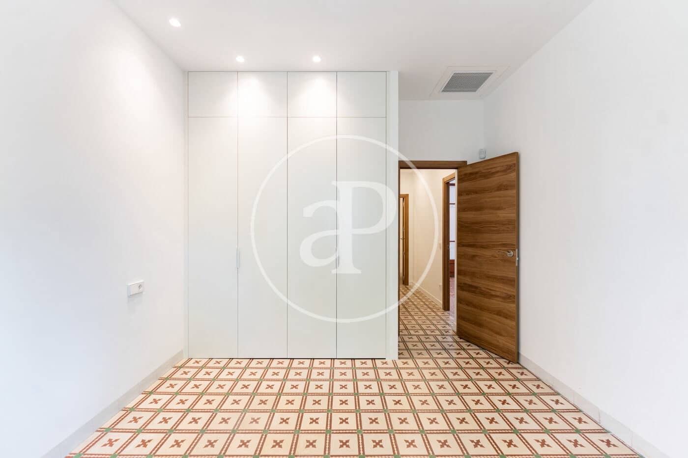 3 bedroom Apartment for rent in Palma de Mallorca - € 1,800 (Ref: 9825272)