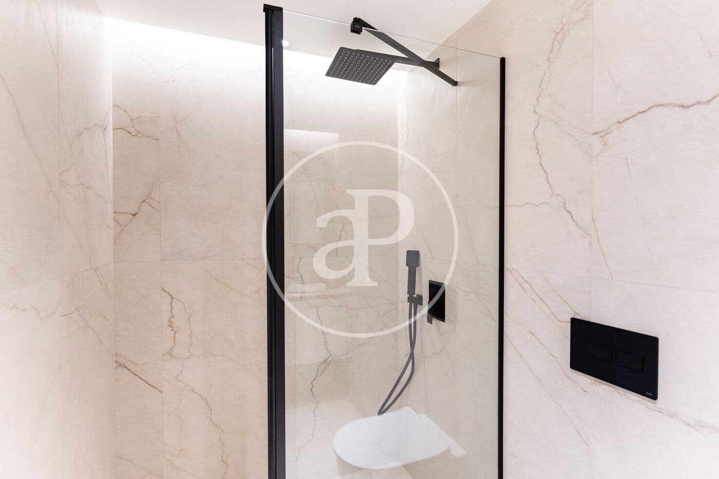 Apartamento para venda em Palma de Mallorca com piscina - 599 000 € (Ref: 9829177)