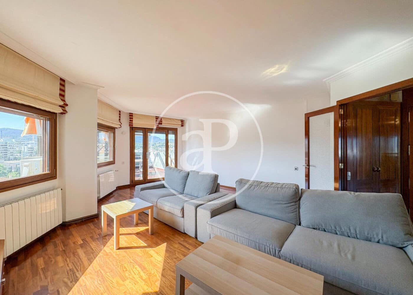 4 bedroom Penthouse for rent in Palma de Mallorca with garage - € 3,900 (Ref: 9836684)