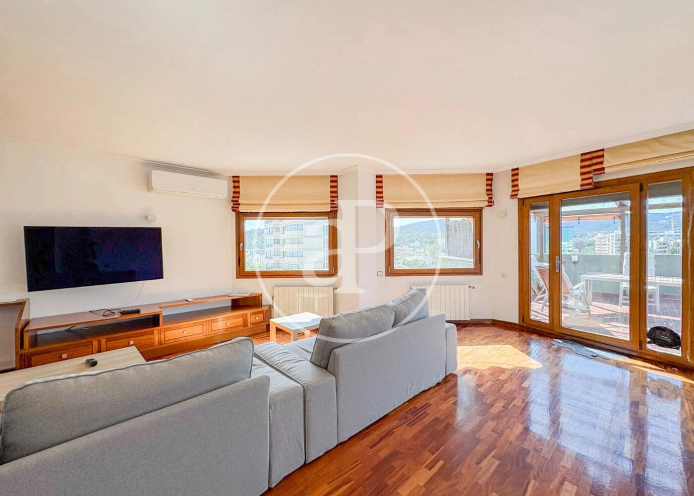 4 bedroom Penthouse for rent in Palma de Mallorca with garage - € 3,900 (Ref: 9836684)