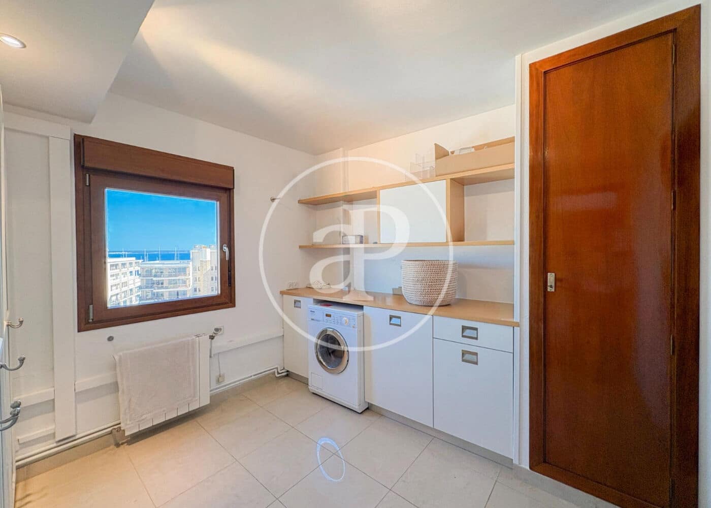 4 bedroom Penthouse for rent in Palma de Mallorca with garage - € 3,900 (Ref: 9836684)