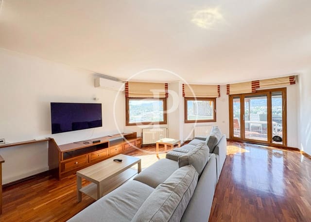 4 bedroom Penthouse for rent in Son Armadans, Palma de Mallorca with garage - € 3,900 (Ref: 9836684)