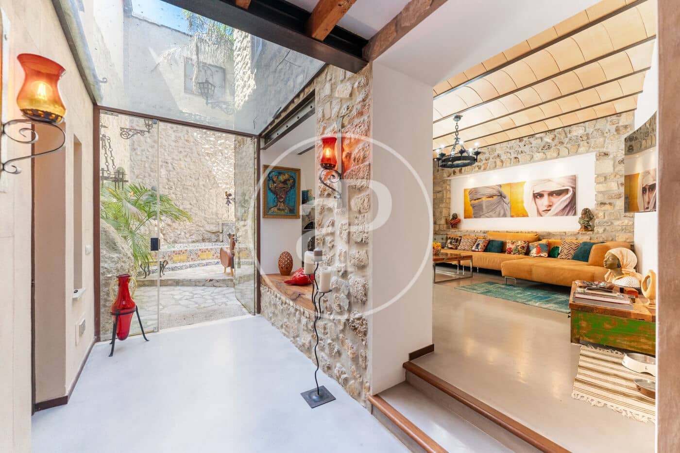 2 bedroom Villa for sale in Mancor de la Vall - € 995,000 (Ref: 9839274)
