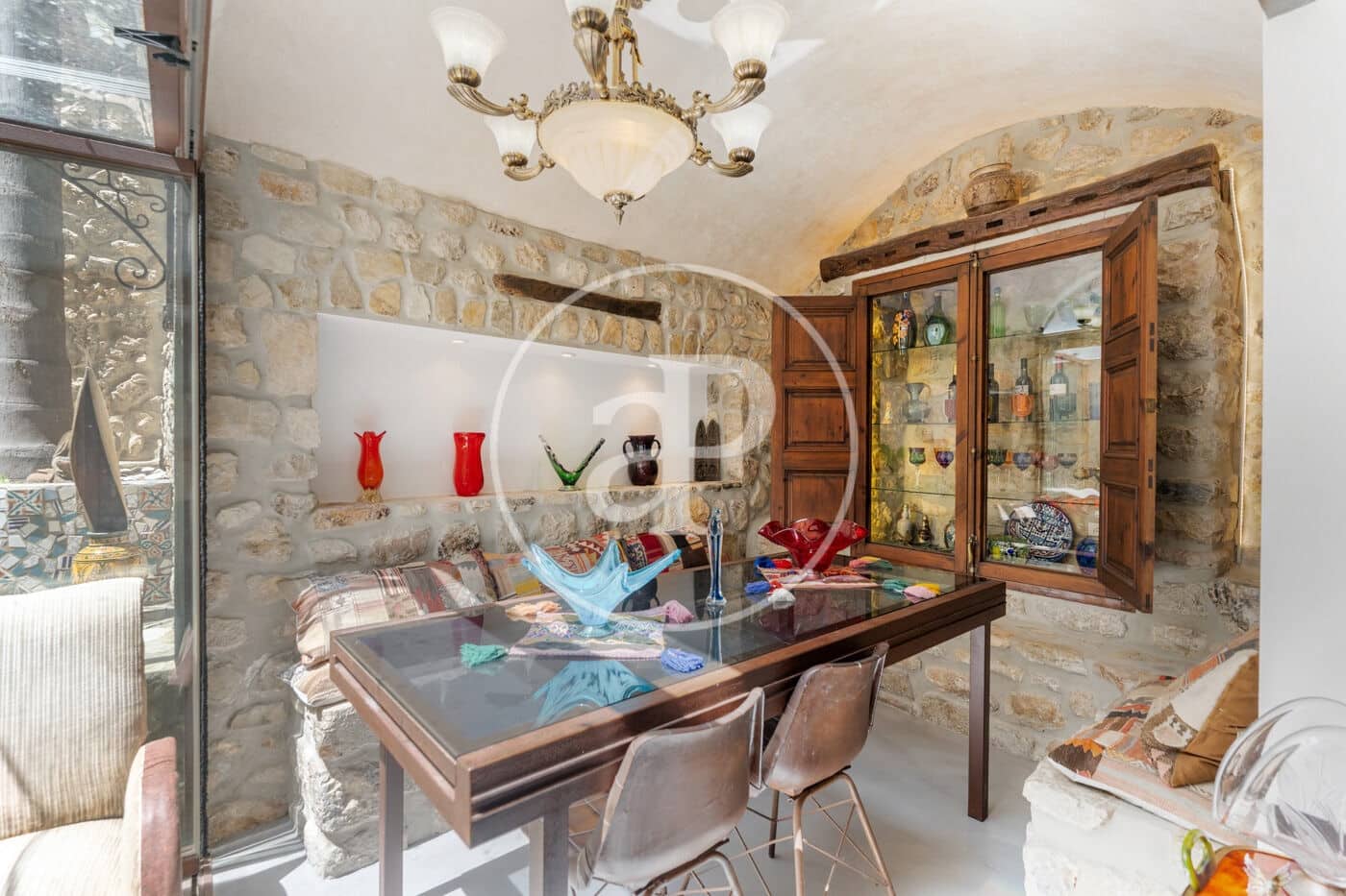 2 bedroom Villa for sale in Mancor de la Vall - € 995,000 (Ref: 9839274)