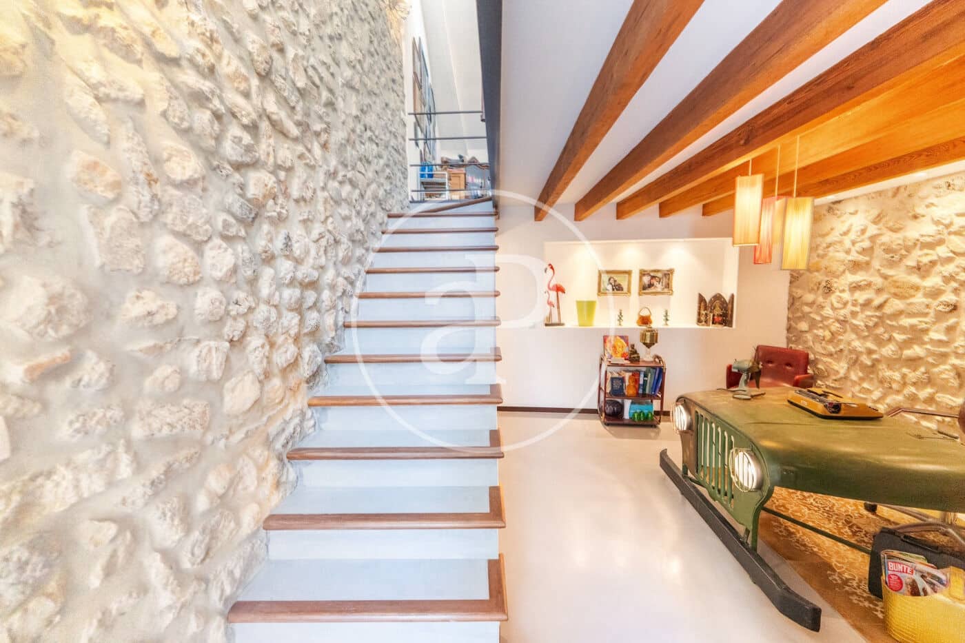 2 bedroom Villa for sale in Mancor de la Vall - € 995,000 (Ref: 9839274)