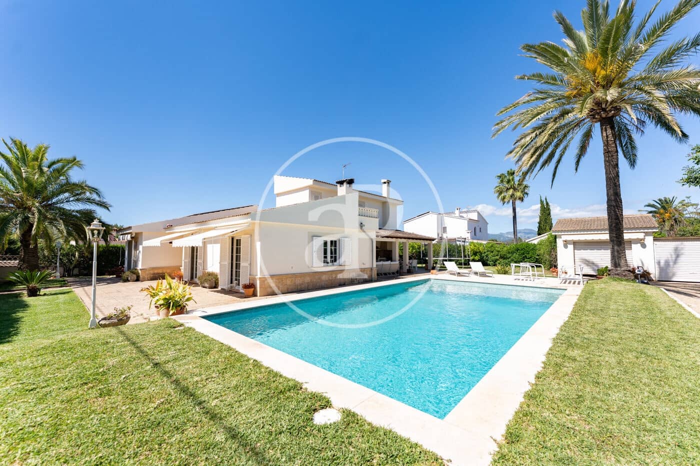 4 bedroom Villa for sale in Palmanyola with pool - € 1,350,000 (Ref: 9843415)