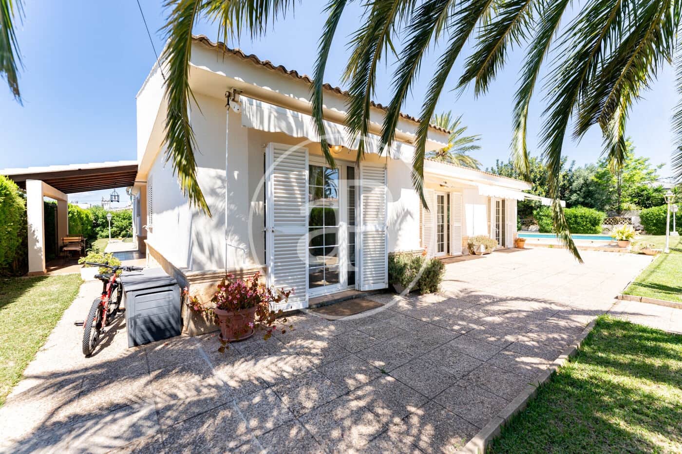 4 bedroom Villa for sale in Palmanyola with pool - € 1,350,000 (Ref: 9843415)