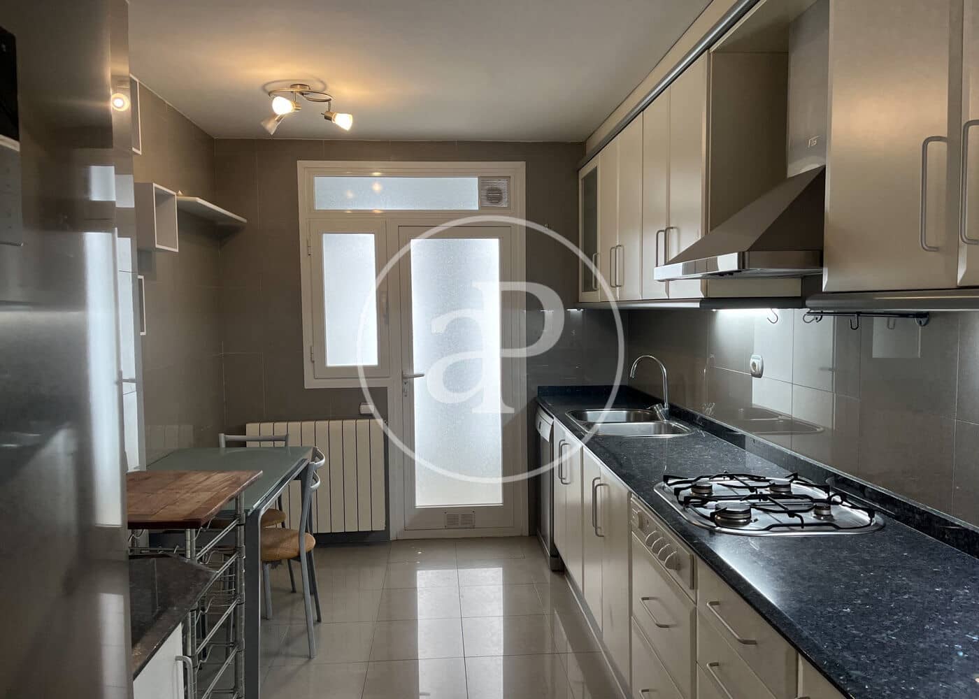 2 bedroom Penthouse for rent in Palma de Mallorca with pool - € 2,500 (Ref: 9846256)