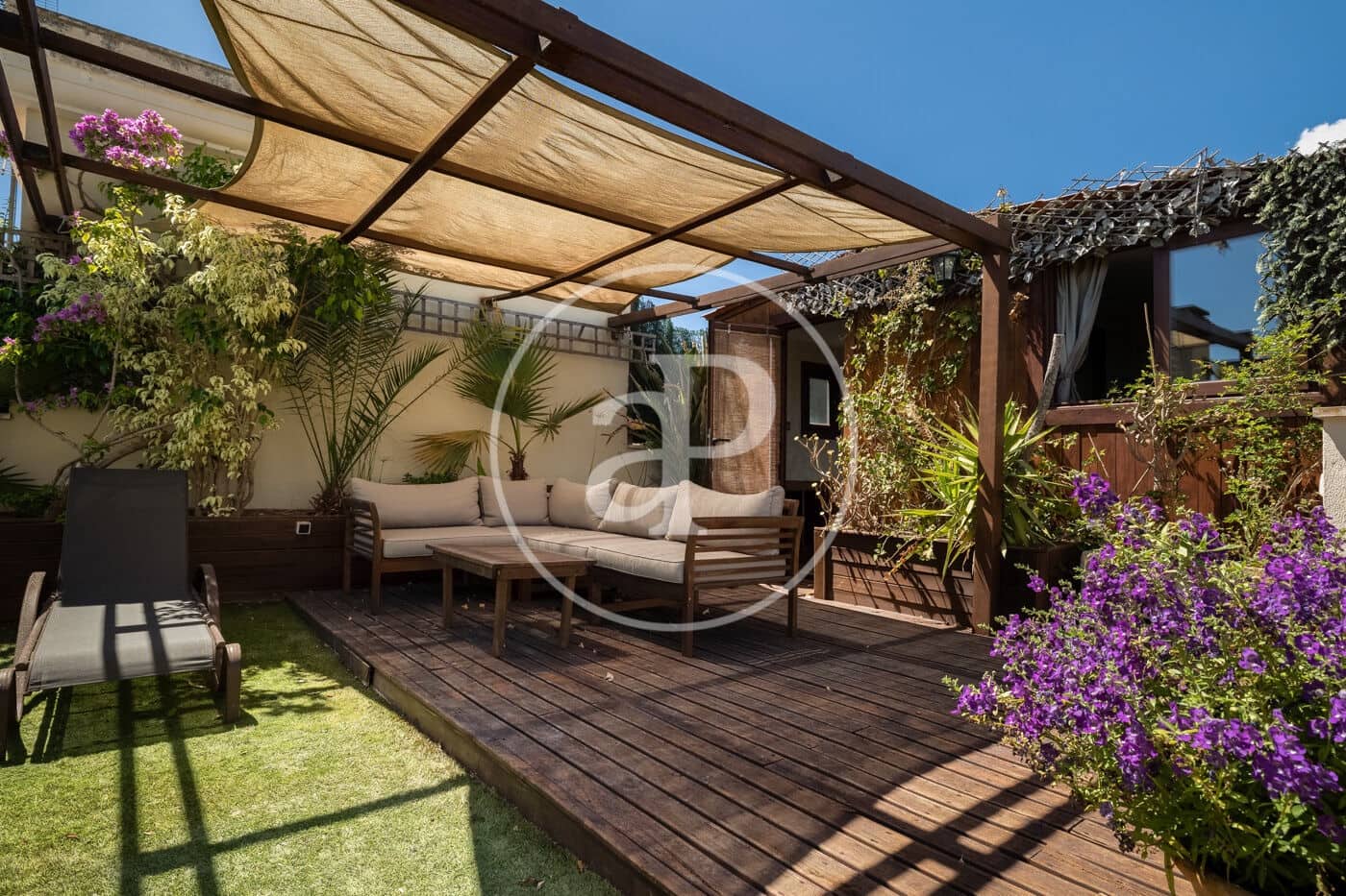 2 bedroom Penthouse for rent in Palma de Mallorca with pool - € 2,500 (Ref: 9846256)