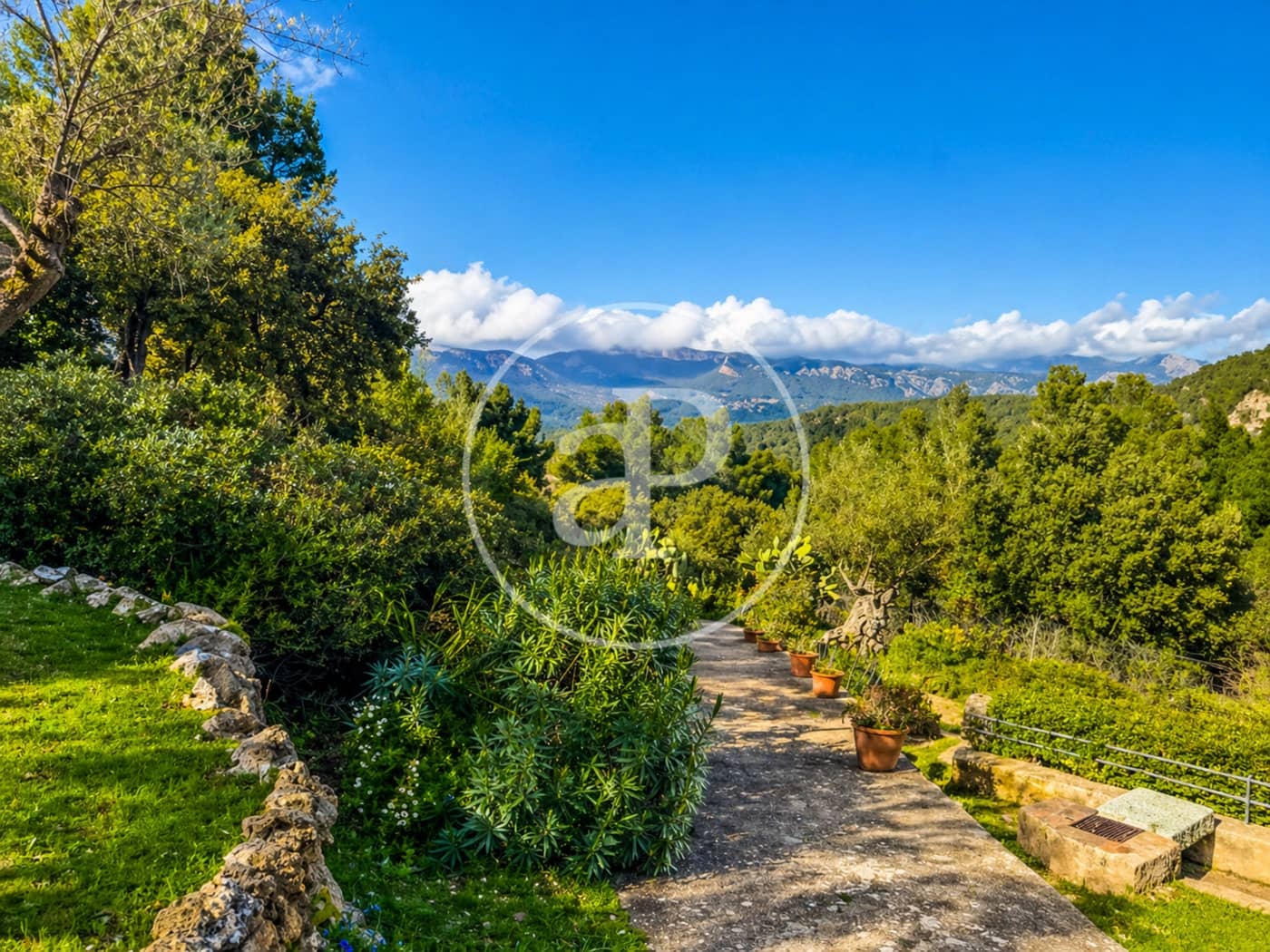 4 soveværelse Villa til salg i Esporles med swimmingpool - € 1.699.000 (Ref: 9851784)