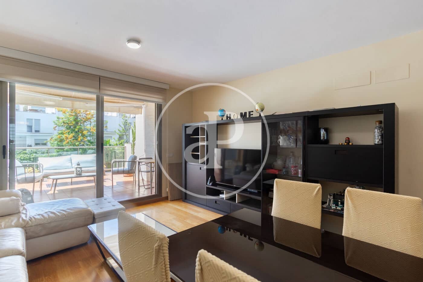 2 bedroom Apartment for rent in Palma de Mallorca with pool garage - € 2,100 (Ref: 9851786)