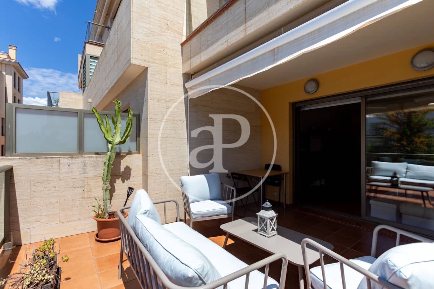 2 bedroom Apartment for rent in Palma de Mallorca with pool garage - € 2,100 (Ref: 9851786)