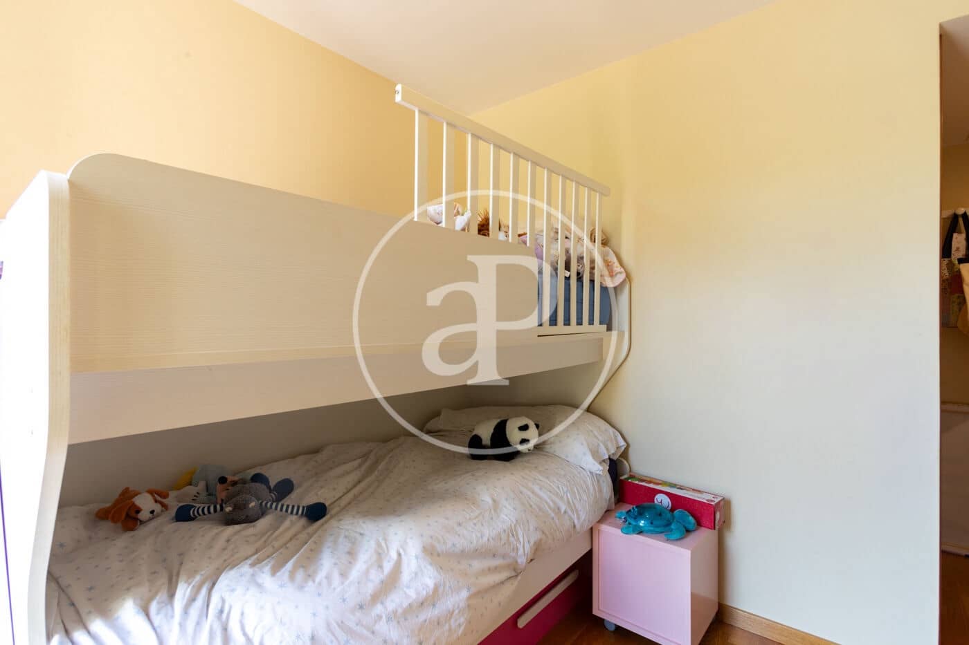 2 bedroom Apartment for rent in Palma de Mallorca with pool garage - € 2,100 (Ref: 9851786)