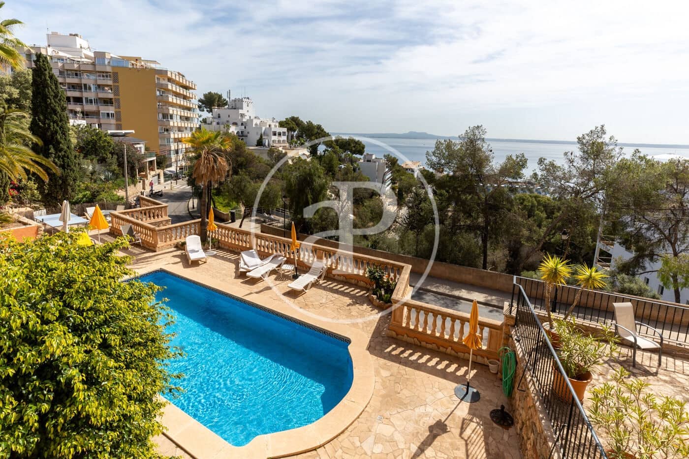2 bedroom Apartment for rent in Illetas with pool garage - € 2,300 (Ref: 9865220)