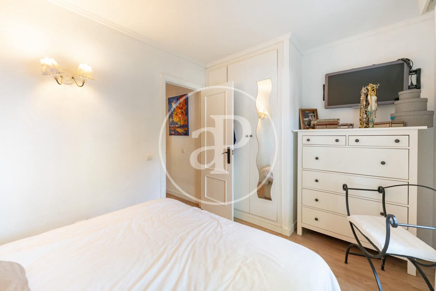 3 bedroom Apartment for sale in Coll d'en Rabassa - € 579,000 (Ref: 9868611)