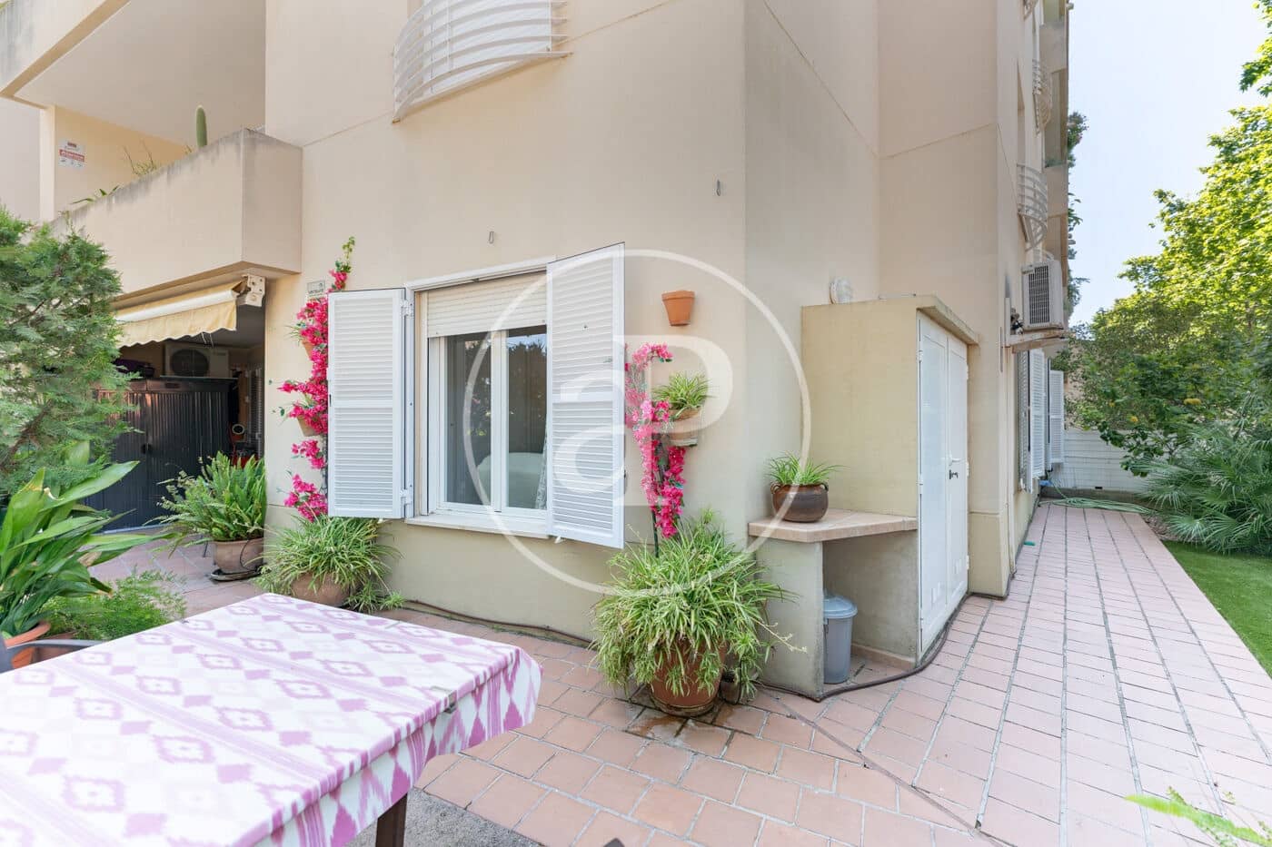 3 bedroom Apartment for sale in Coll d'en Rabassa - € 579,000 (Ref: 9868611)
