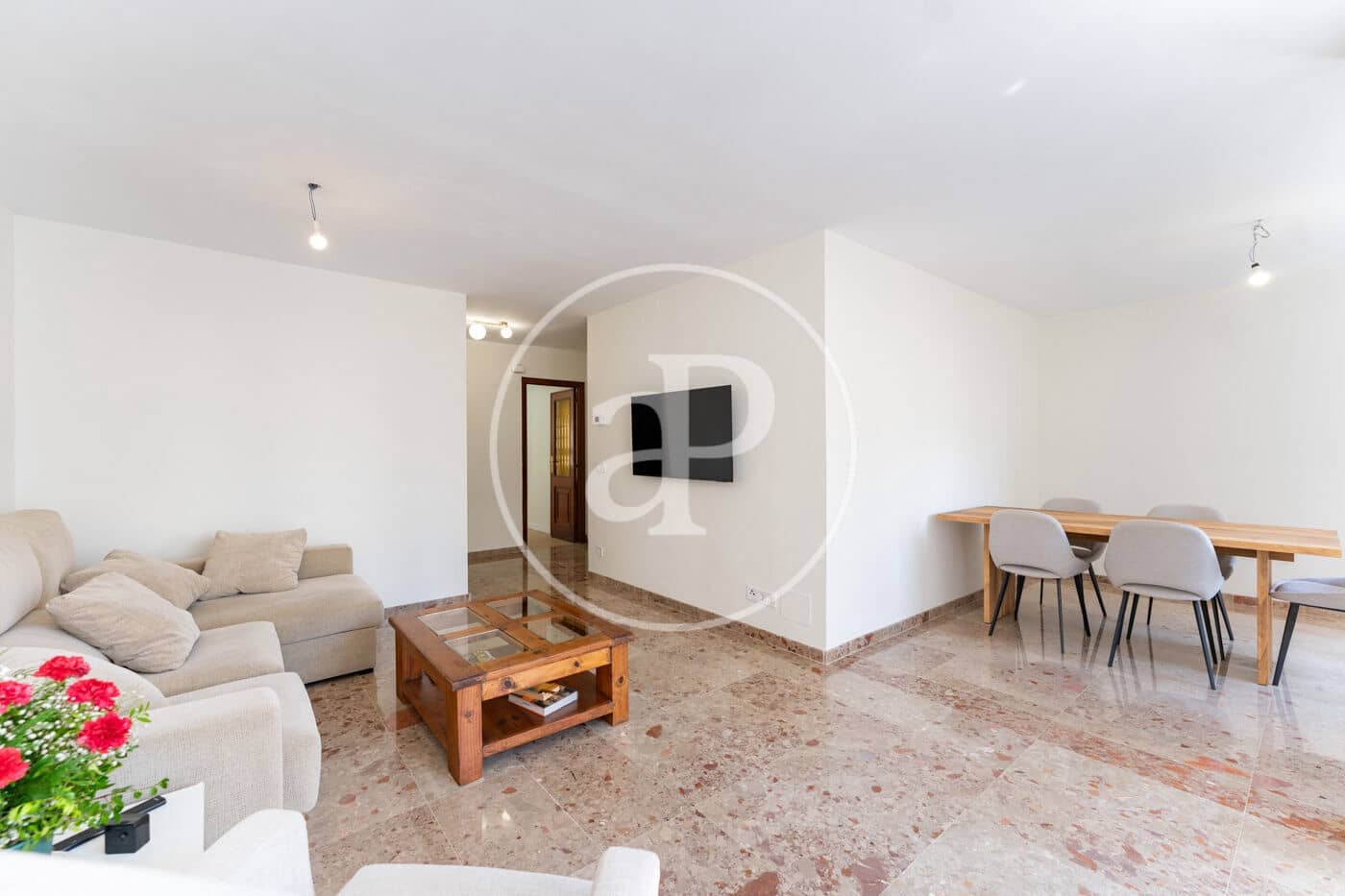 3 soveværelse Lejlighed til leje i Palma de Mallorca - € 2.200 (Ref: 9876459)