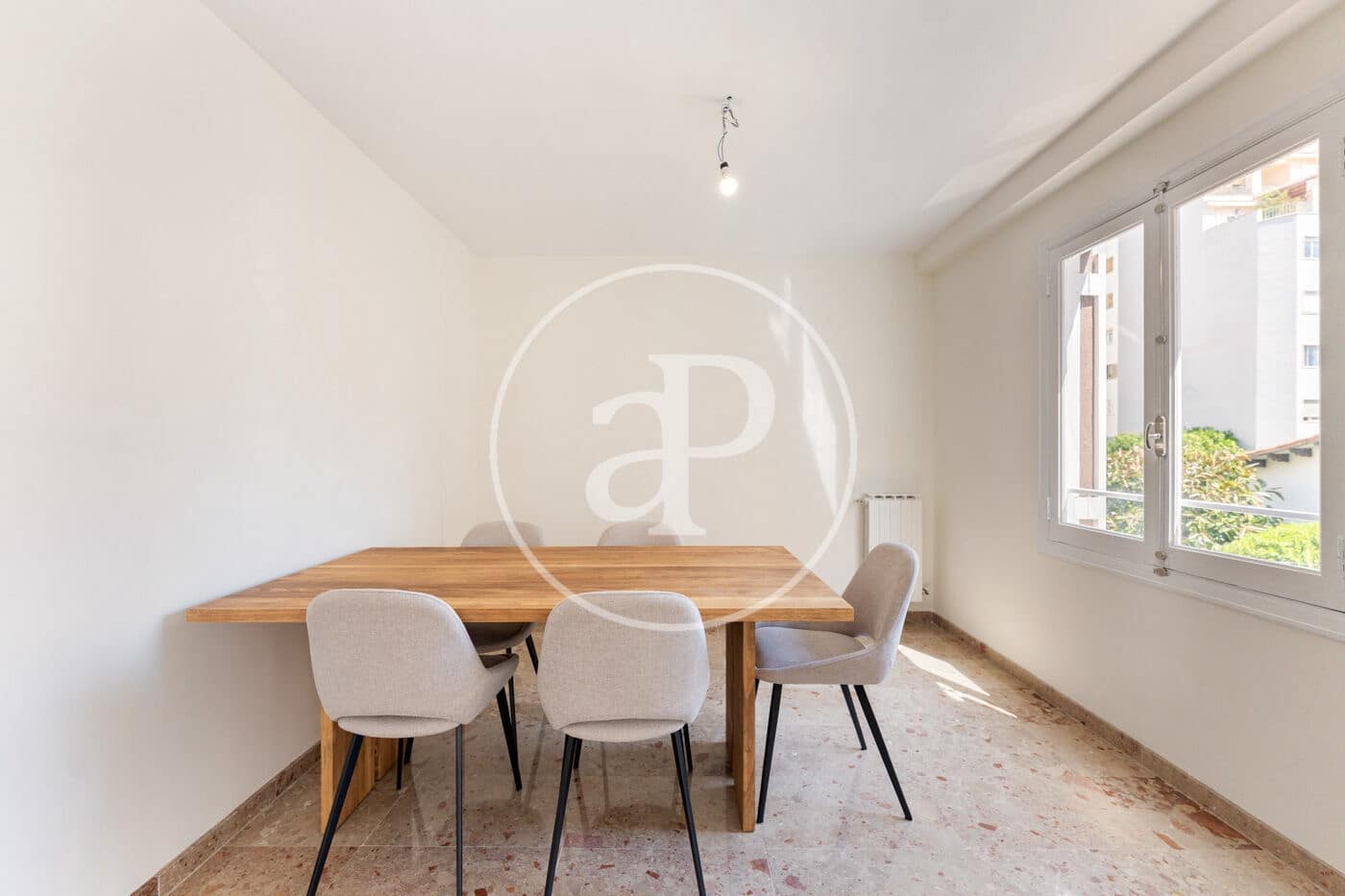 3 soveværelse Lejlighed til leje i Palma de Mallorca - € 2.200 (Ref: 9876459)