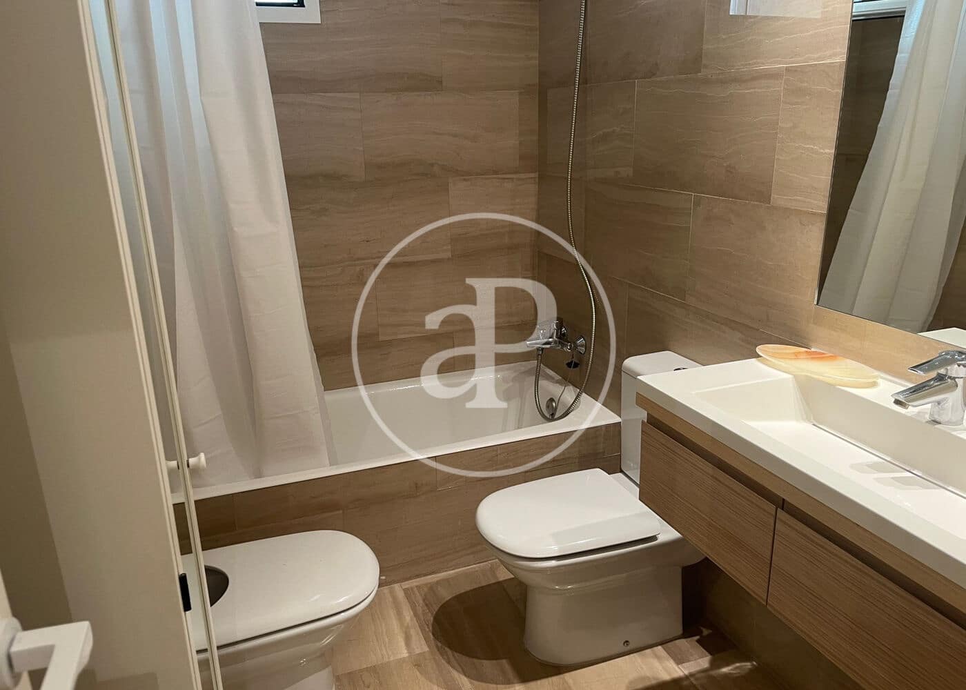 3 soveværelse Lejlighed til leje i Palma de Mallorca med swimmingpool garage - € 3.100 (Ref: 9884828)