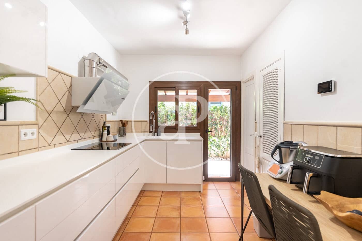 4 bedroom Villa for sale in Palmanyola with pool - € 1,080,000 (Ref: 9899658)