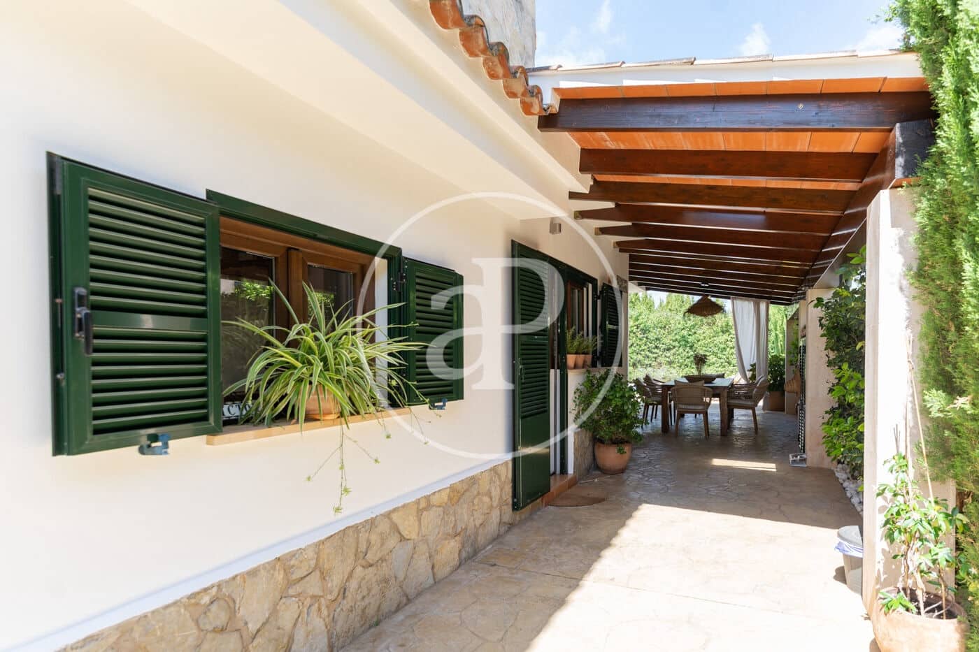 4 bedroom Villa for sale in Palmanyola with pool - € 1,080,000 (Ref: 9899658)
