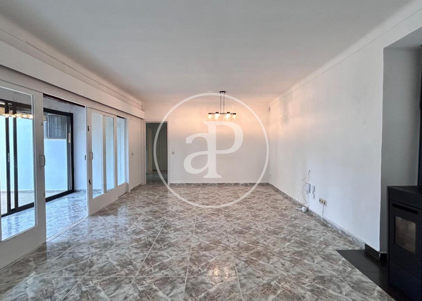 Chalet de 4 habitaciones en Sol de Mallorca en alquiler - 2.500 € (Ref: 9915849)