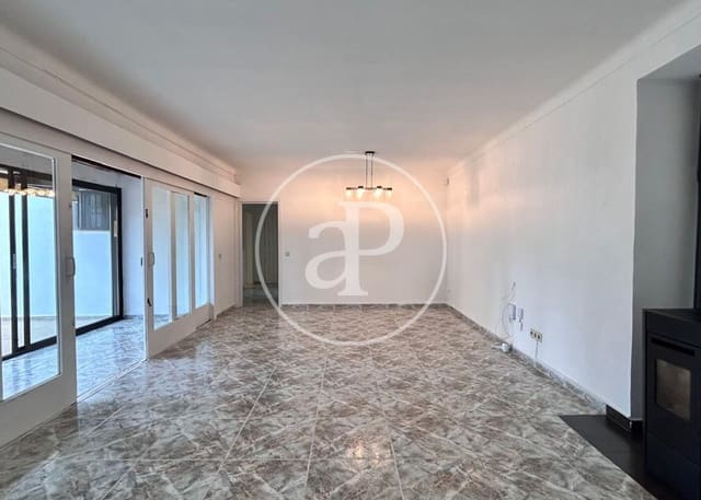 Chalet de 4 habitaciones en Sol de Mallorca, Calvià en alquiler - 2.500 € (Ref: 9915849)