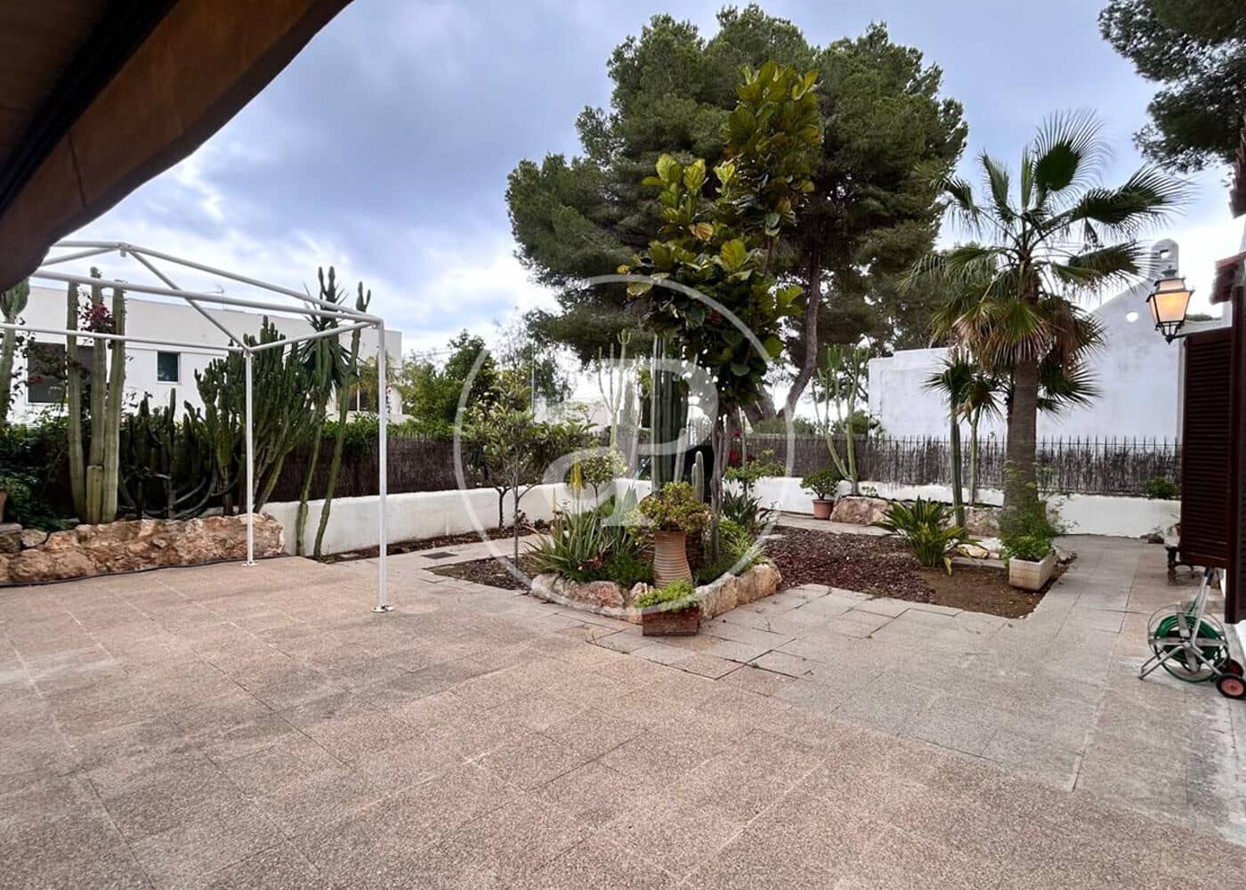 Chalet de 4 habitaciones en Sol de Mallorca en alquiler - 2.500 € (Ref: 9915849)