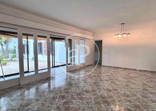 Chalet de 4 habitaciones en Sol de Mallorca, Calvià en alquiler - 2.500 € (Ref: 9915849)