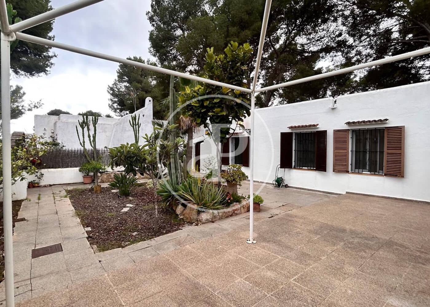 Chalet de 4 habitaciones en Sol de Mallorca en alquiler - 2.500 € (Ref: 9915849)